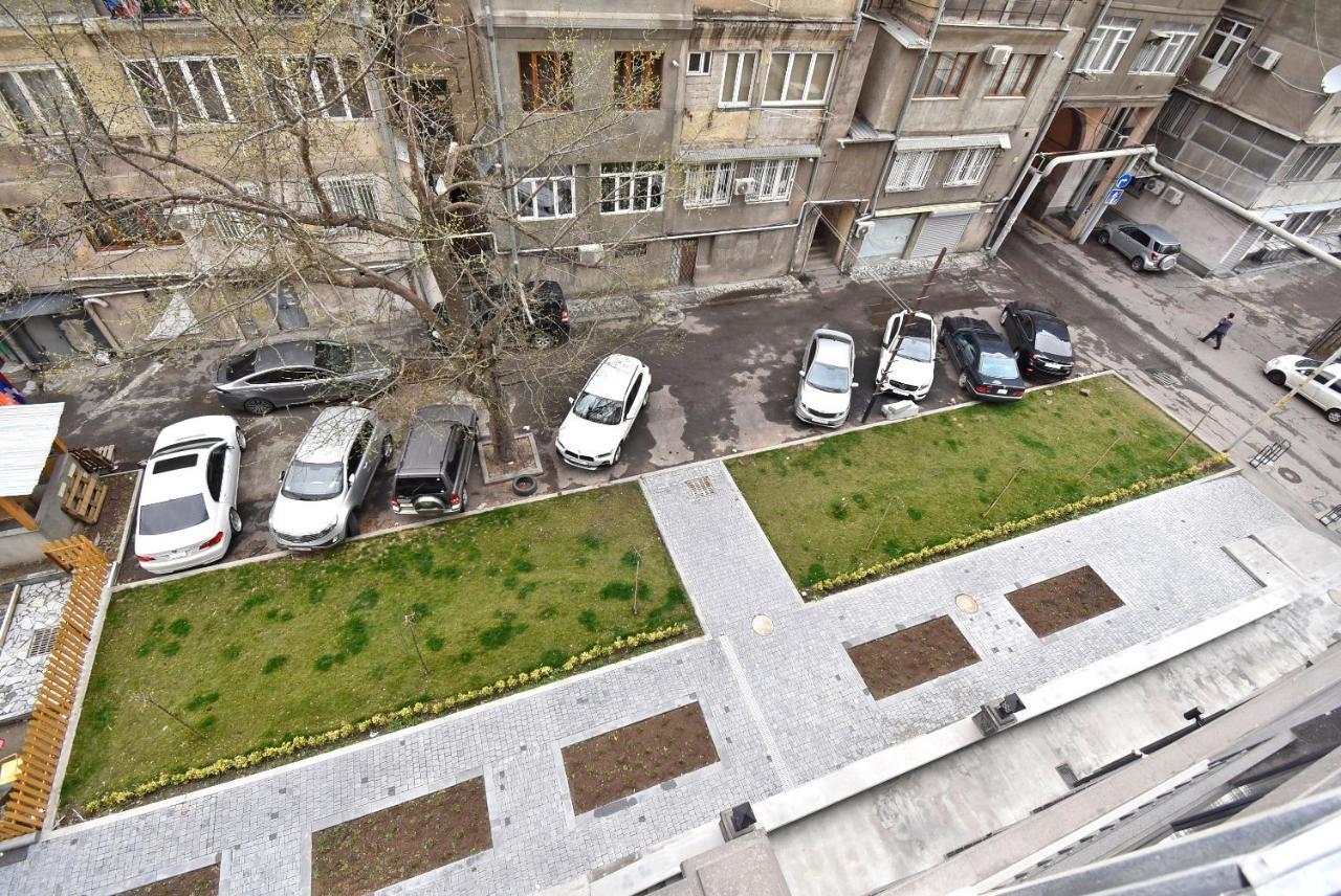 Home4You Apartments On Koghbatsi Ereván Exterior foto